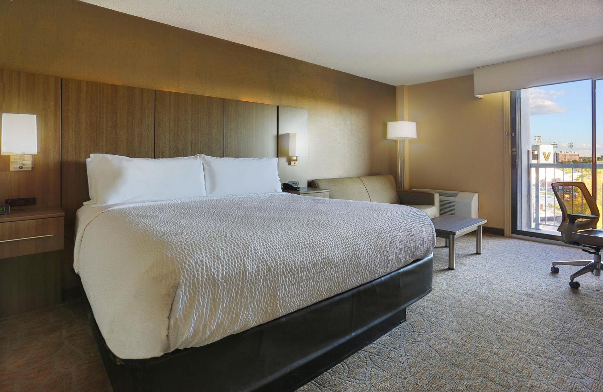 Holiday Inn Nashville - Vanderbilt - Dwtn By Ihg Exterior foto